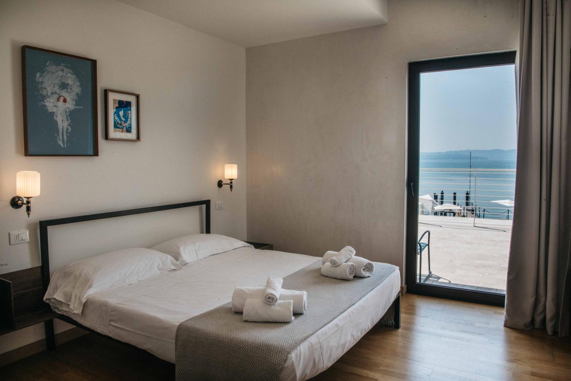 Aqva Boutique Hotel (Adults Only) Sirmione Esterno foto